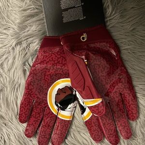 Rare Washington Redskins Football Gloves - XXl